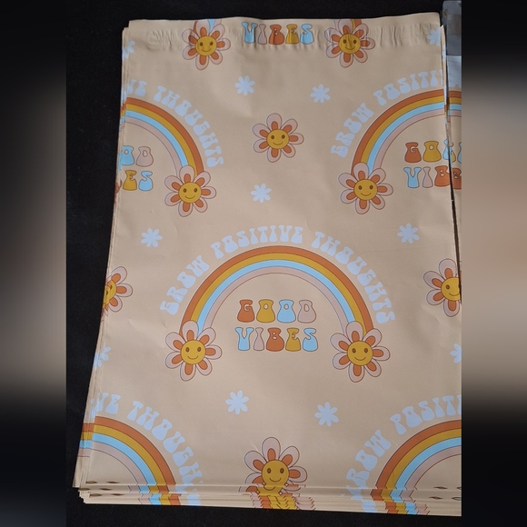 NWT: 20ct. 12x15.5 Polymailers, Random Thank You Cards & Stickers. - Picture 4 of 8